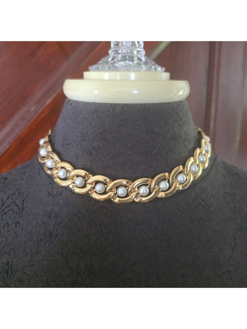 Vintage Napier Gold-Tone Chain Necklace With Faux Pearls Elegant Design 16 Inche